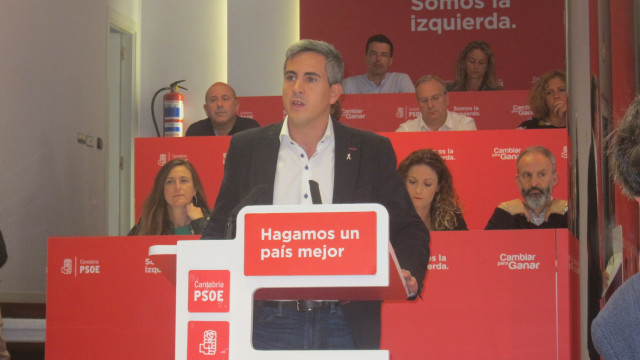 Pablo Zuloaga en el Comité regional del PSOE