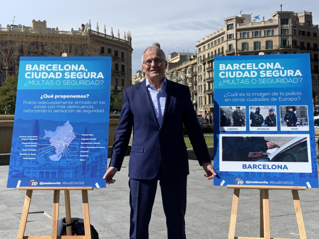 Bou (PP) diu que si és alcalde arrencarà el llaç groc i posarà una imatge del re