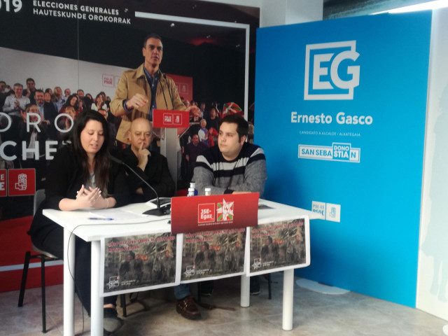 28A.- Elorza Dice Que Casado, Abascal Y Rivera Son 