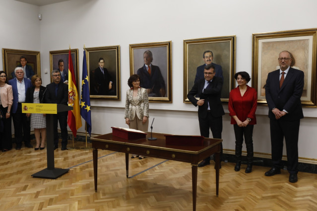 Calvo asiste a la toma de posesión de los secretarios de Estado de su Ministerio
