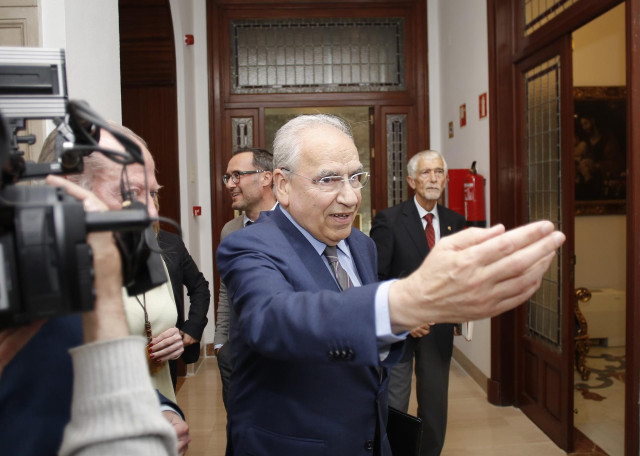 Guerra afirma que ve una 