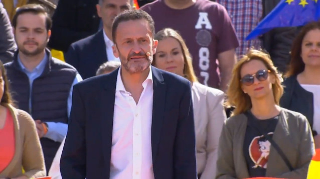 28A.- Ciutadans fitxa Edmundo Bal, advocat de l'Estat destituït per defensar que