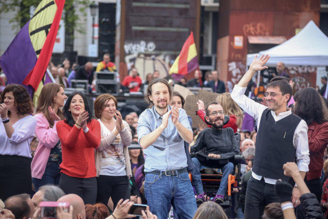 El secretario general de Podemos, Pablo Iglesias, protagoniza el acto de precamp