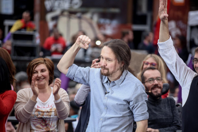 El secretario general de Podemos, Pablo Iglesias, protagoniza el acto de precamp