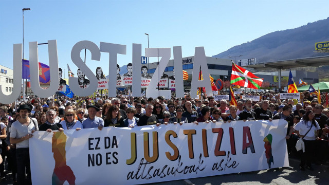 Representantes institucionales y políticos de Navarra respaldan la manifestación