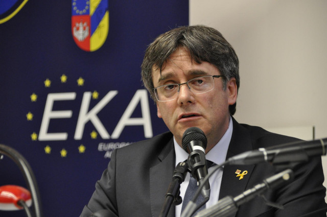 Puigdemont convocó cuatro veces a Sànchez en 2016 y 2017, según el análisis de l