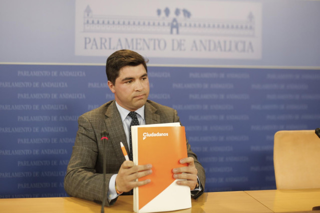 AV.- El diputado de Cs Enrique Moreno, presidente de la comisión de investigació