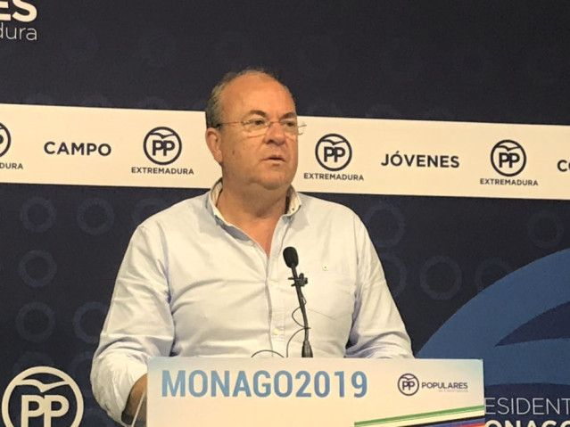 Monago pide al comité de empresa de Almaraz que 