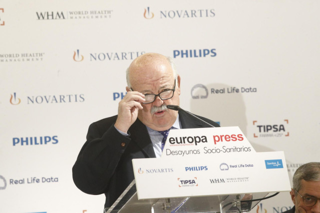 Desayuno Socio-Sanitario de Europa Press con el consejero de Salud de Andalucía