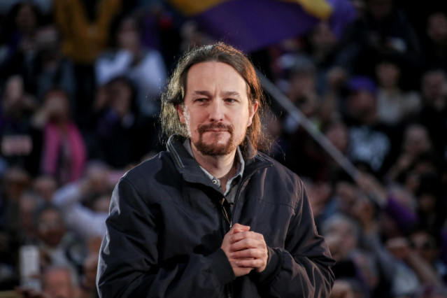 El secretario general de Podemos, Pablo Iglesias, protagoniza el acto de precamp