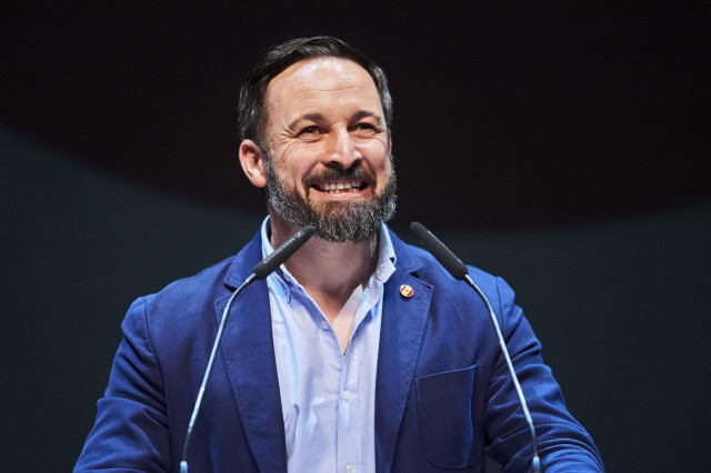 Santiago Abascal y Rocío Monasterio intervienen en un acto público