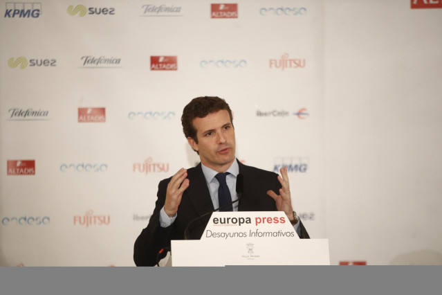 AV.- Casado defiende un refuerzo institucional del Estado que incluya la 