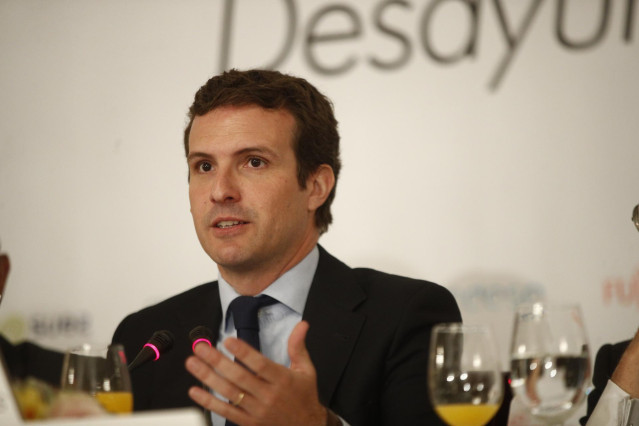 El presidente del PP, Pablo Casado, protagoniza un Desayuno Informativo de Europ