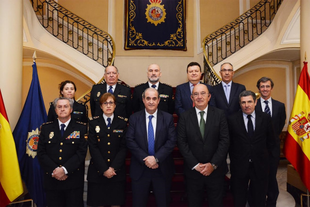 La Policía Nacional firma un protocolo con la Federación de Tenis para prevenir