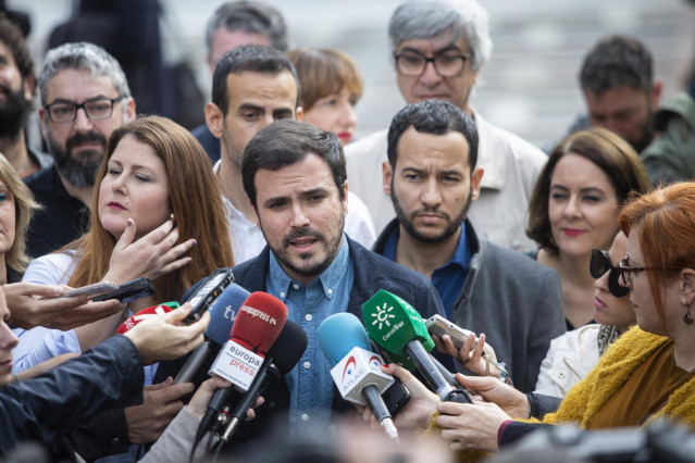 El coordinador federal de Izquierda Unida, Alberto Garzón, mantiene un encuentro