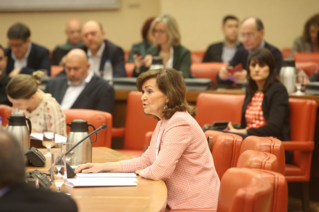 La vicepresidenta del Gobierno, Carmen Calvo, asiste a la reunión de la Diputaci