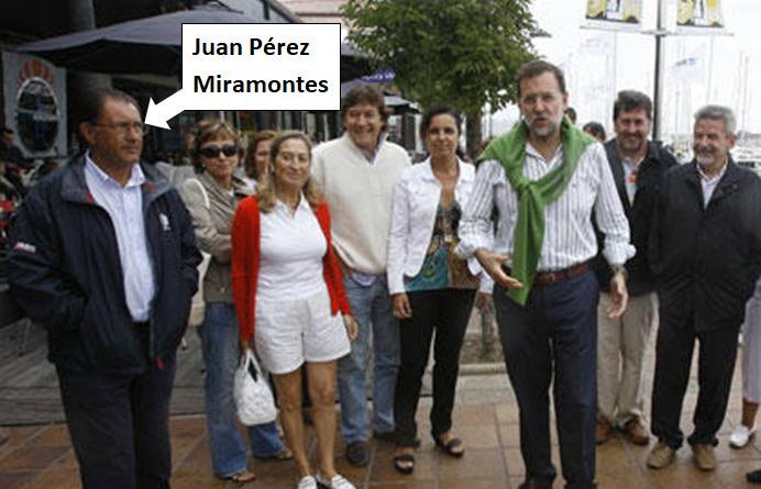 Imagen de uno de los paseos de Rajoy por Sanxenxo con Miramontes, Palmou, Rojo, Pastor y Lete Lasa en una foto del Faceboiok de Manuel Barral Su00e1nchez