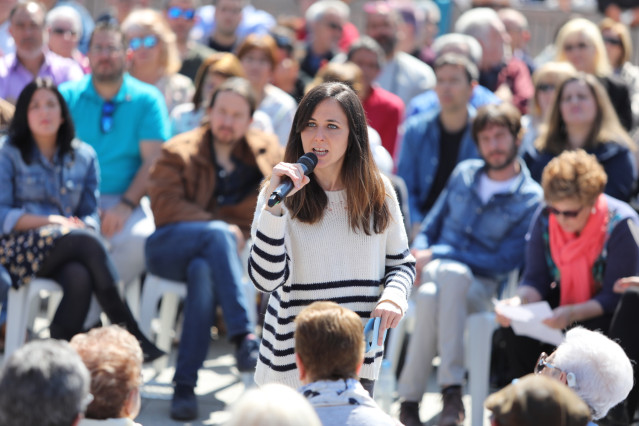 El secretario general de Podemos, Pablo Iglesias, participa en un encuentro con