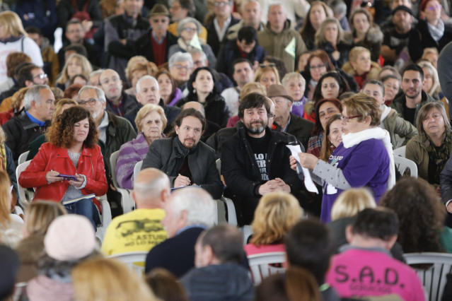 Pablo Iglesias en un acto con varios colectivos sociales en Gijón