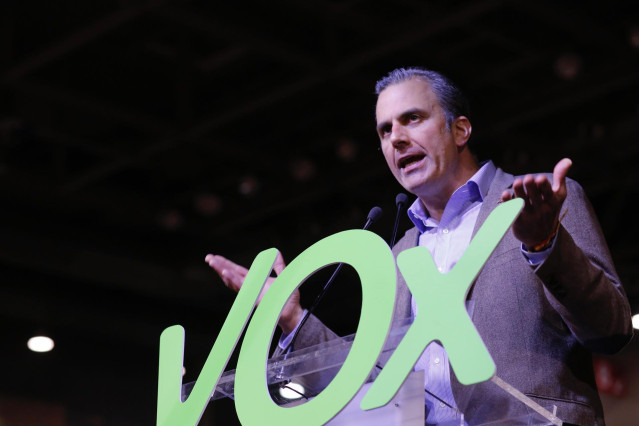 28A.- Vox critica las 