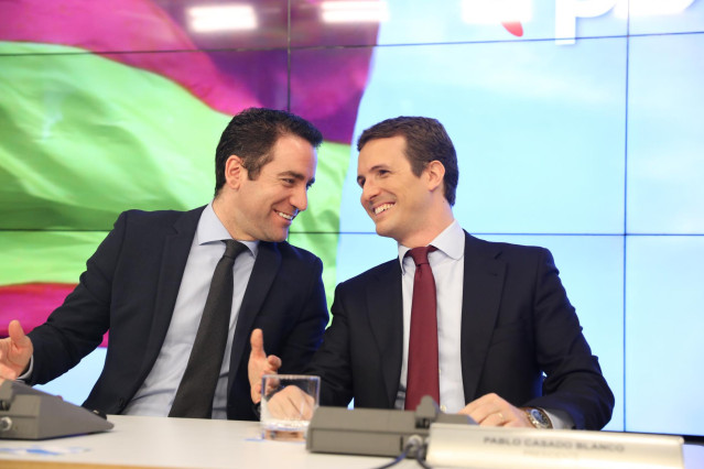 El PP se lanza a por el voto joven ante las generales con actos en universidades