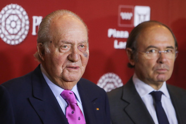 El Rey Juan Carlos I preside la gala de los carteles de la feria de San Isidro