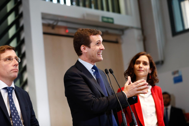 Pablo Casado visita el Campus Google