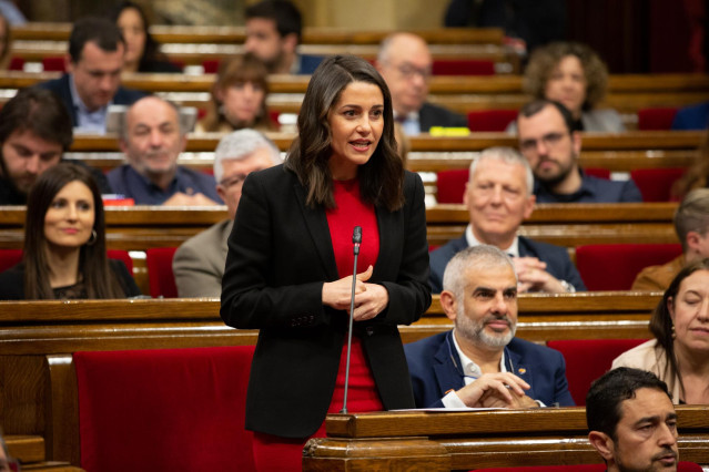 Pleno en el Parlament de Catalunya