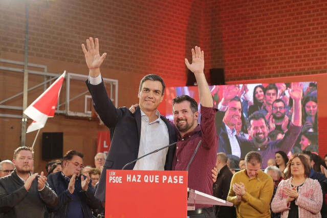 Pedro Sánchez participa en un acto en León