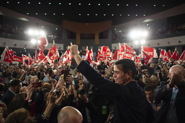 Pedro Sánchez participa en un acto en Castellón junto a Ximo Puig