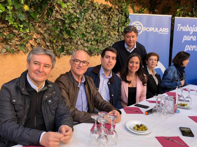 HOYO: *LOS SOCIALISTAS HAN APOSTADO POR LAS INVERSIONES EN CATALUÑA PARA CONTENTAR A LOS INDEPENDENTISTAS Y SE HAN OLVID