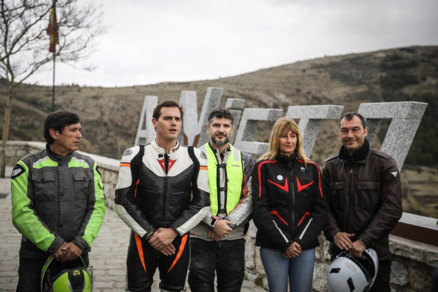 28A.- Rivera Insta A Iglesias A Corregir A Echenique, Que Acusó A Ciudadanos De 