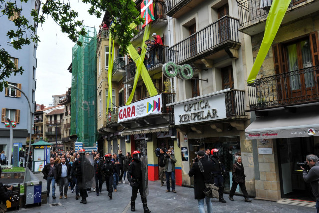 Disturbios contra un mitin de Ciudadanos en Rentería, San Sebastián