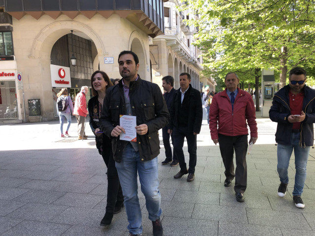 28A.- Gómez (Cs) Exige A Echenique Que 