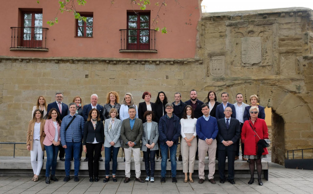 AMP.- PP presenta renovada lista para Logroño con Celia Sanz, Ruiz Lasanta, Patricia Lapeña y Ahedo en primeros puestos