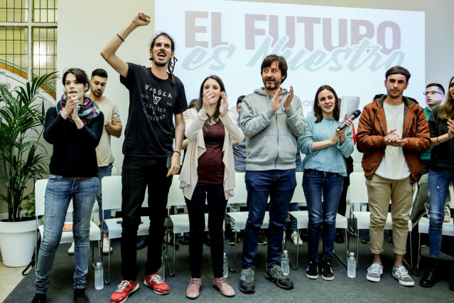 Encuentro con jóvenes con los líderes de Podemos Irene Montero, Alberto Rodríguez; Rafa Mayoral e Isabel Serra en Madrid