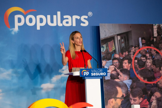 Acto del PP con José María Aznar, Cayetana Álvarez de Toledo y Alejandro Fenández