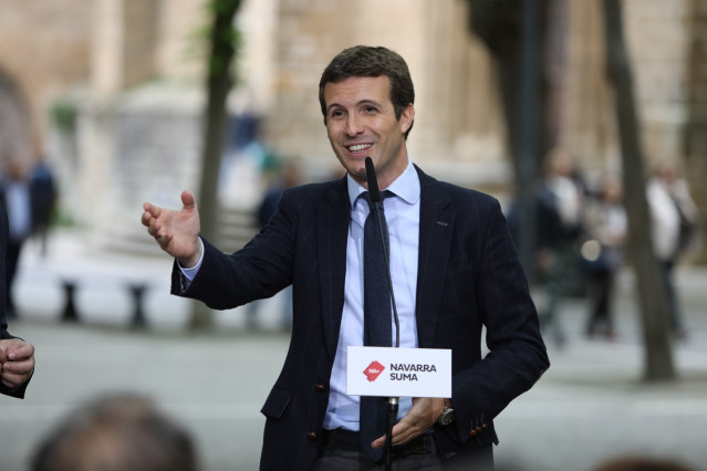 Ofrenda floral a la Virgen Dolorosa en Pamplona con la participación del presidente del PP, Pablo Casado