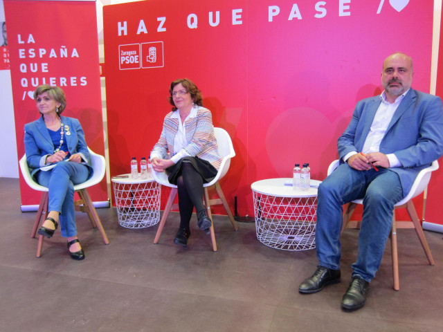 28A.- La Ministra De Sanidad Subraya El Compromiso De Pasar De Los 1.200 A Los 2.100 Millones De Euros Para Dependencia