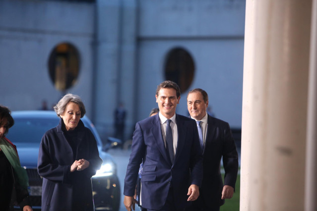 Rivera pide la dimisión de Rosa María Mateo e Iglesias que no se use RTVE como 