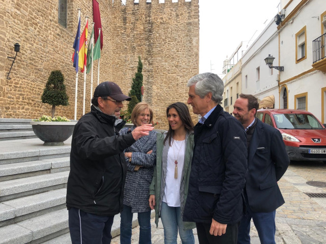 Cádiz.-28A.- Suárez defiende el 