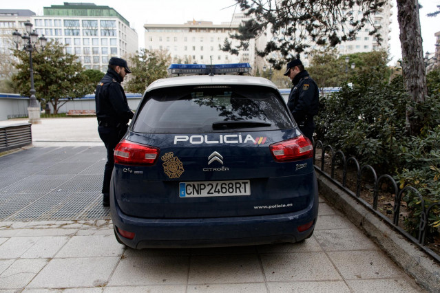 Sucesos.- Detenidos dos atracadores que asaltaron nueve bancos en Madrid y Alcalá de Henares