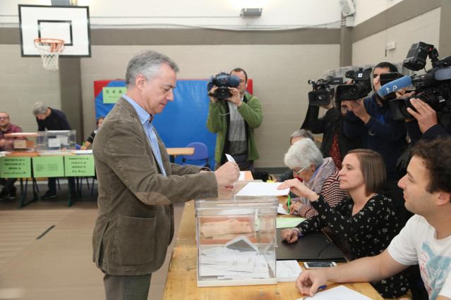 28A.-Urkullu Espera Que Los Vascos Ayuden, Con Su Voto, A 