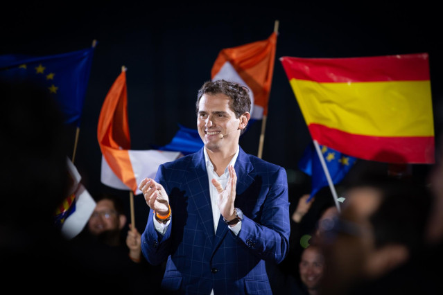 Mitin de Ciudadanos en Bacelona con Albert Rivera, Inés Arrimadas, Edmundo Bal y Maite Pagazzaurtundúa