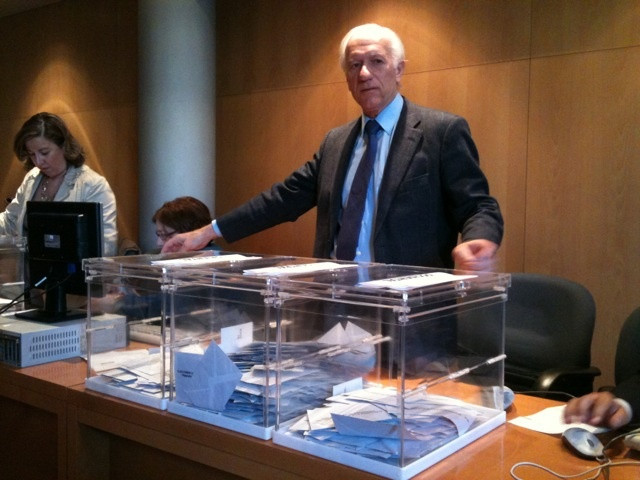 28A.- La JEC permite de forma excepcional el voto a españoles en el extranjero hasta las 20.00 del domingo