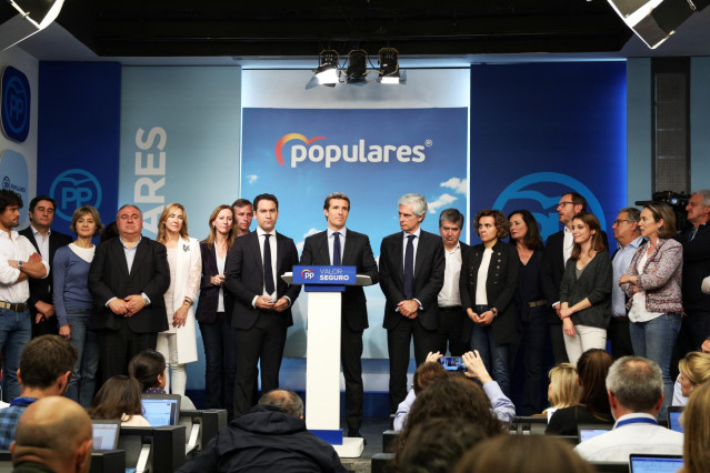 28A.- El entorno de Casado defiende su liderazgo pese al hundimiento del PP en las generales