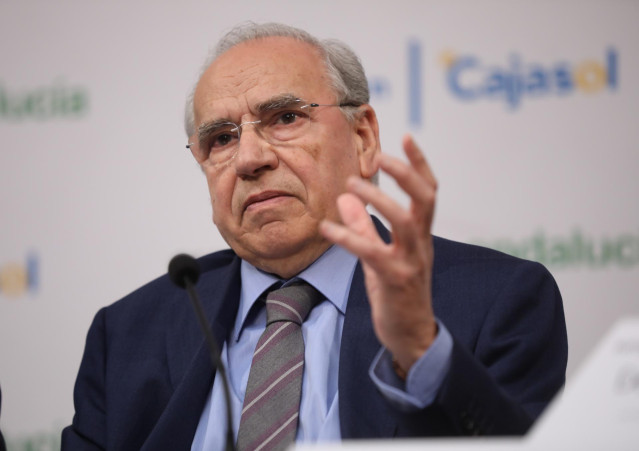Guerra cree que el cambio de posición del PP ante Vox 