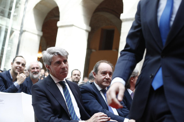 Acto de imposición de la Medalla de la Comunidad de Madrid y de las Condecoraciones de la Orden del 2 de Mayo a los premiados