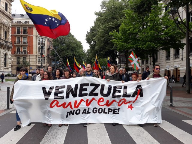 Se manifiestan en Bilbao contra 