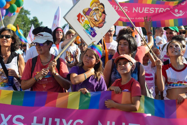 Organizadores del Orgullo cargan contra 